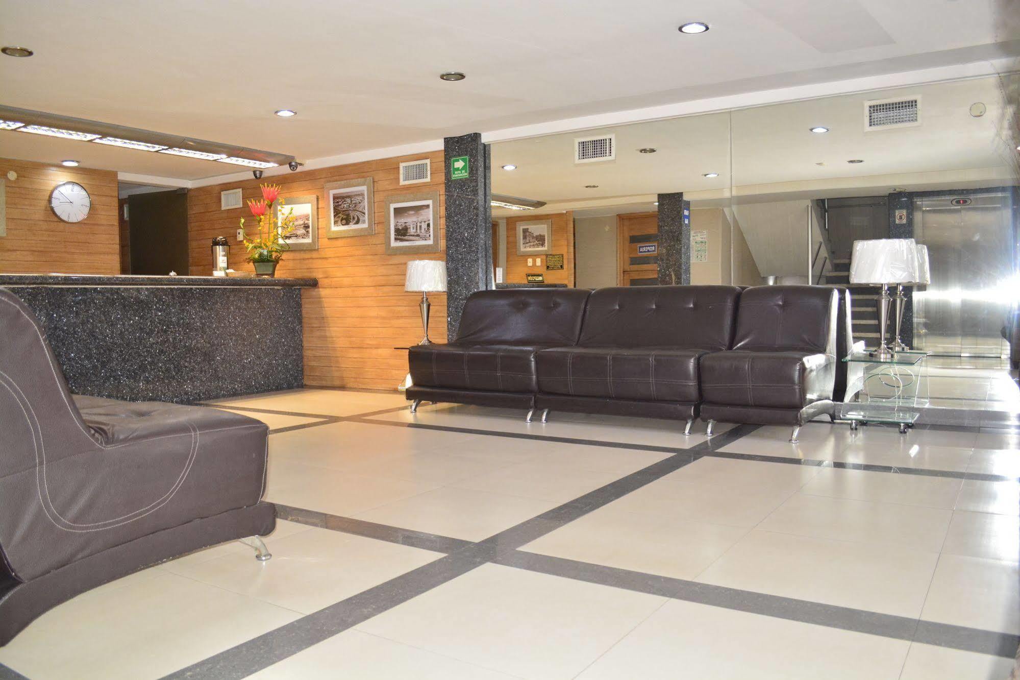 Hotel Porto Alegre Guadalajara Bagian luar foto