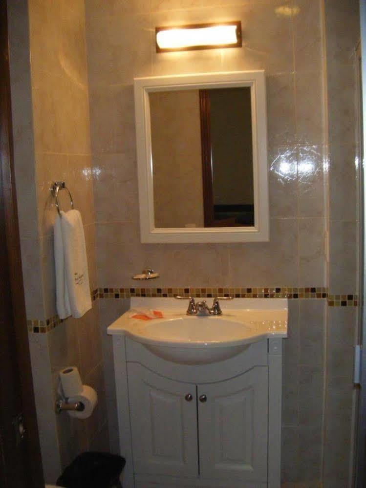 Hotel Porto Alegre Guadalajara Bagian luar foto