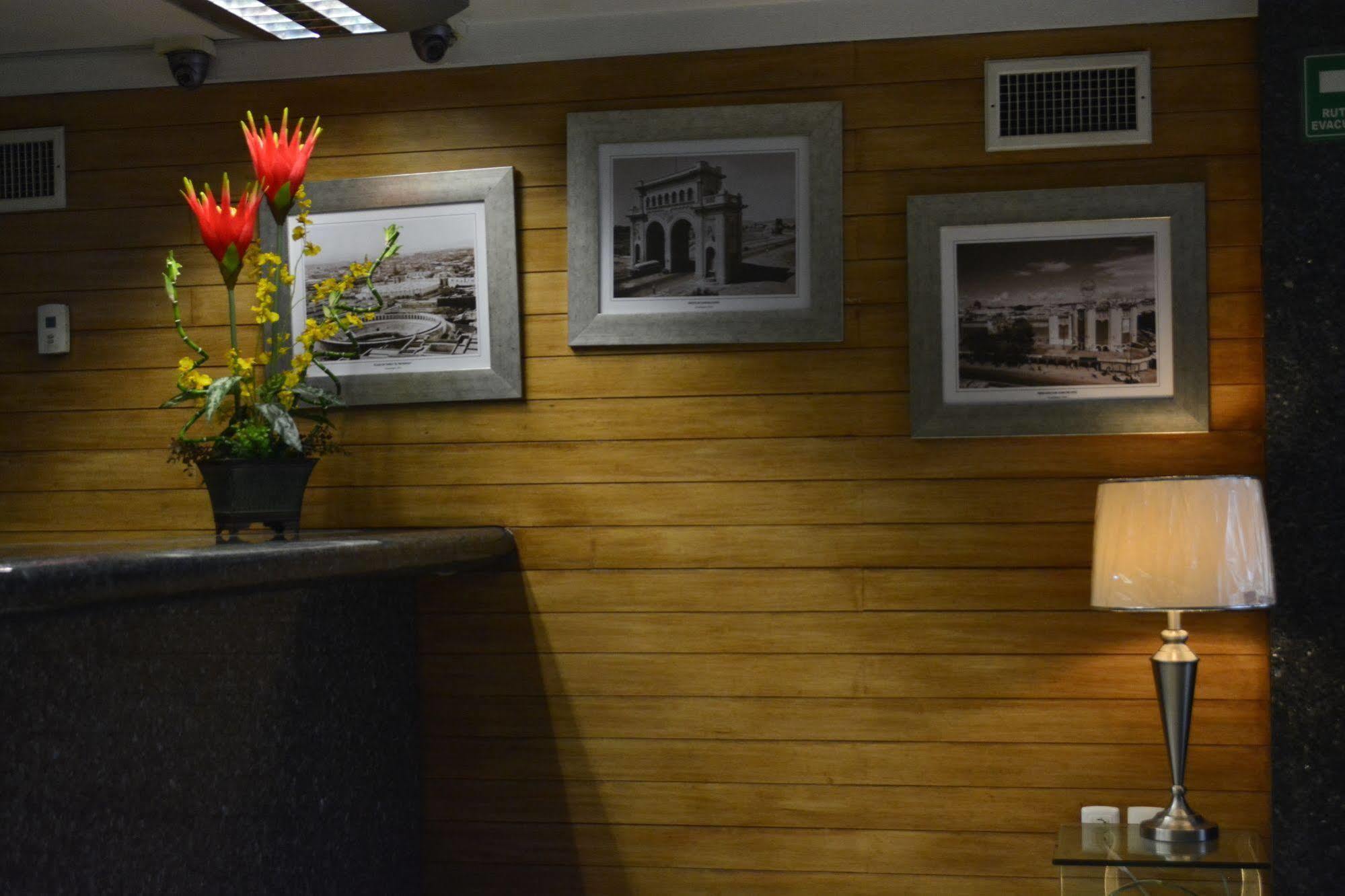 Hotel Porto Alegre Guadalajara Bagian luar foto