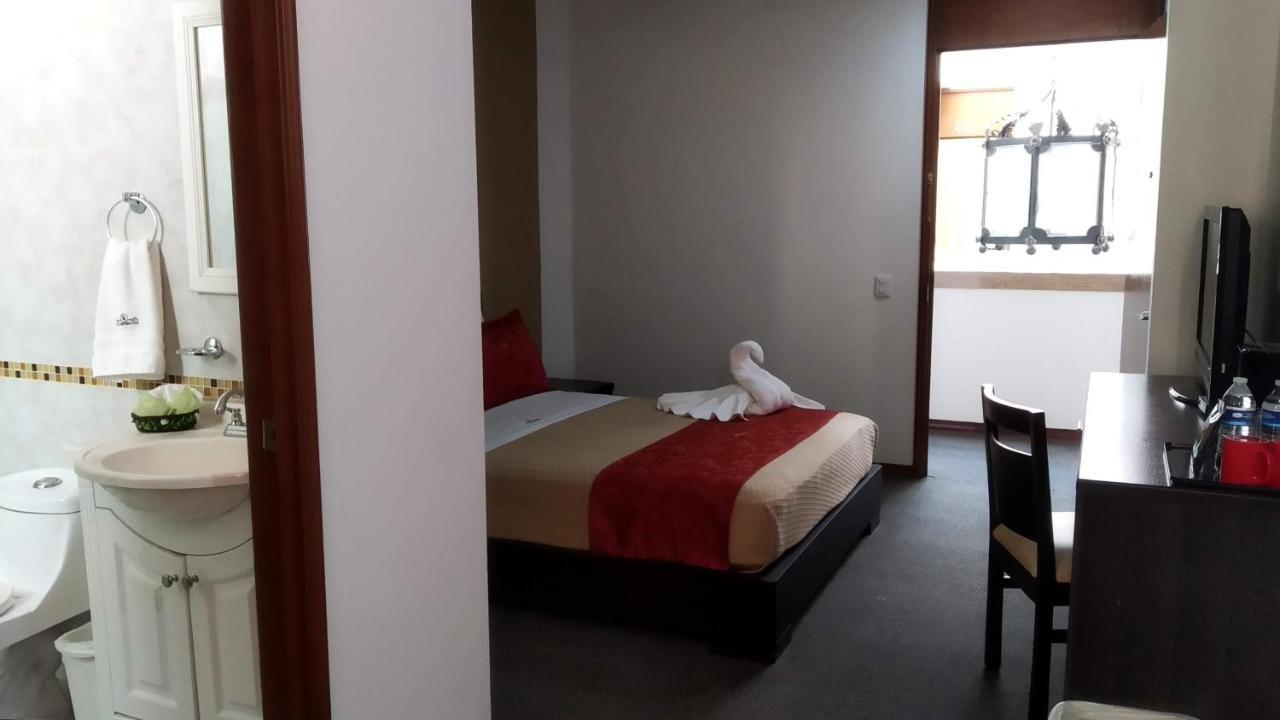 Hotel Porto Alegre Guadalajara Bagian luar foto