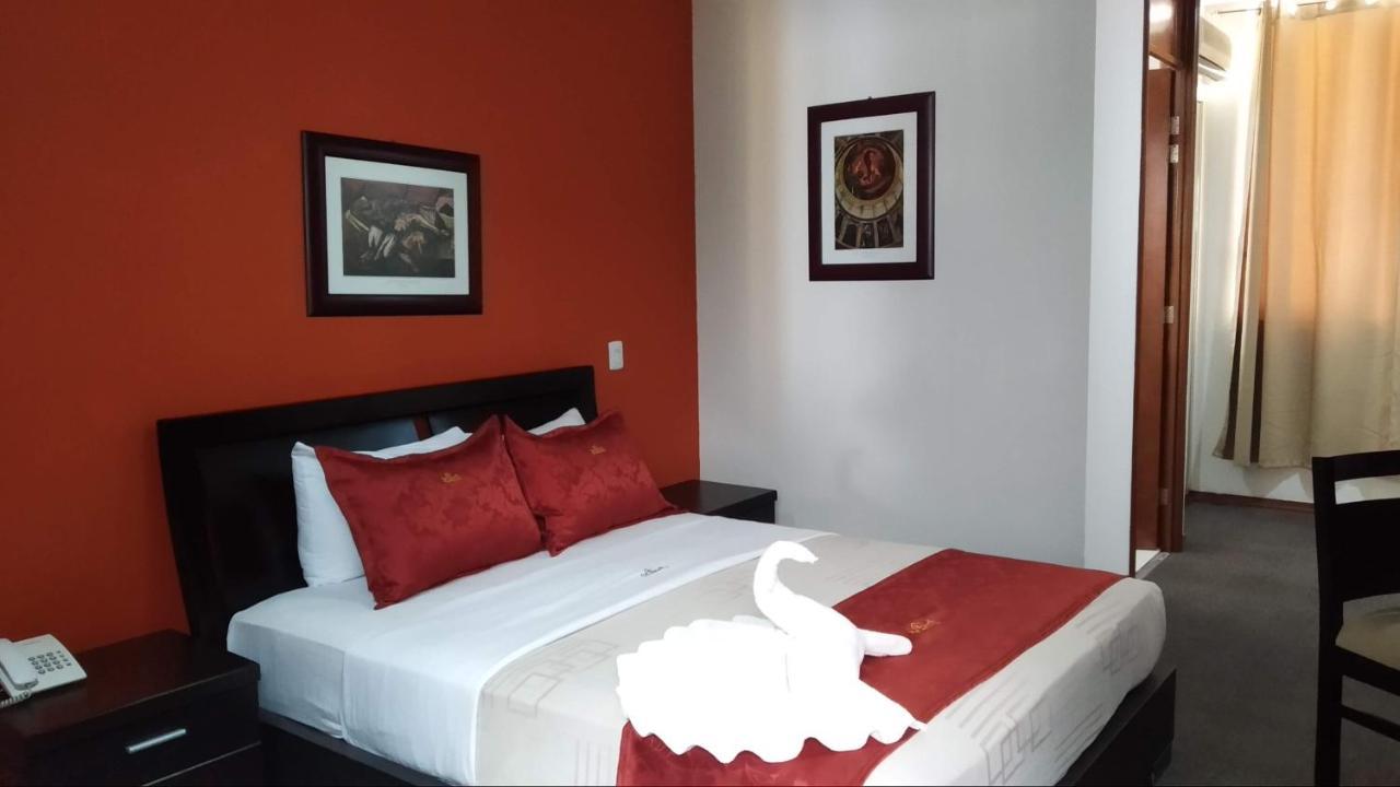 Hotel Porto Alegre Guadalajara Bagian luar foto