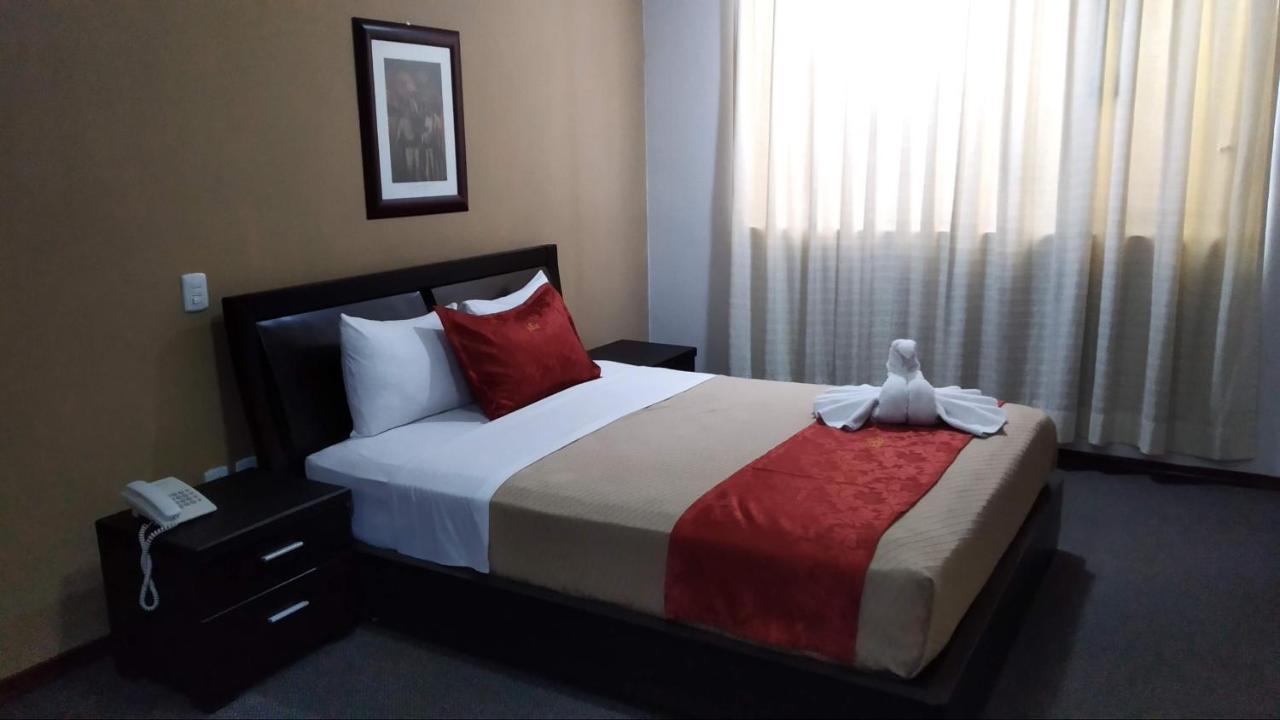 Hotel Porto Alegre Guadalajara Bagian luar foto