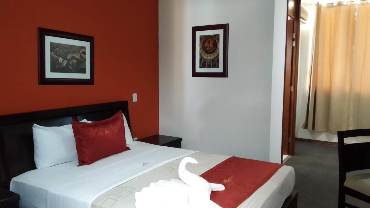 Hotel Porto Alegre Guadalajara Bagian luar foto