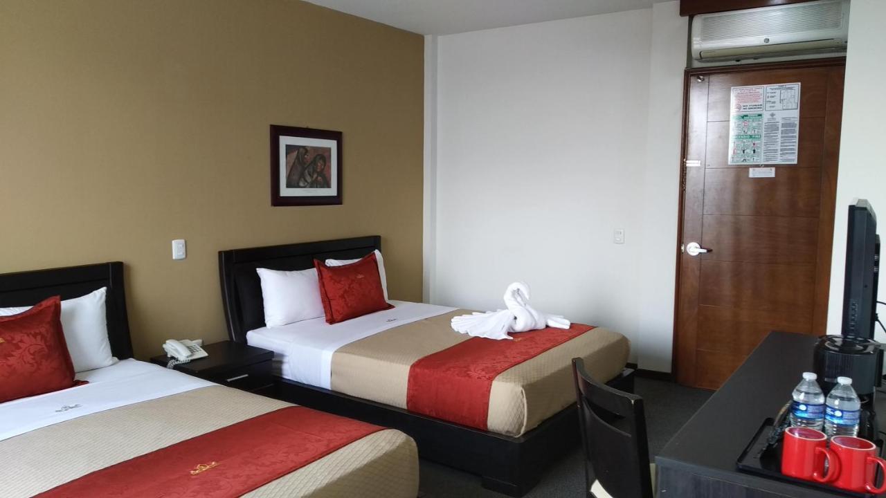 Hotel Porto Alegre Guadalajara Bagian luar foto