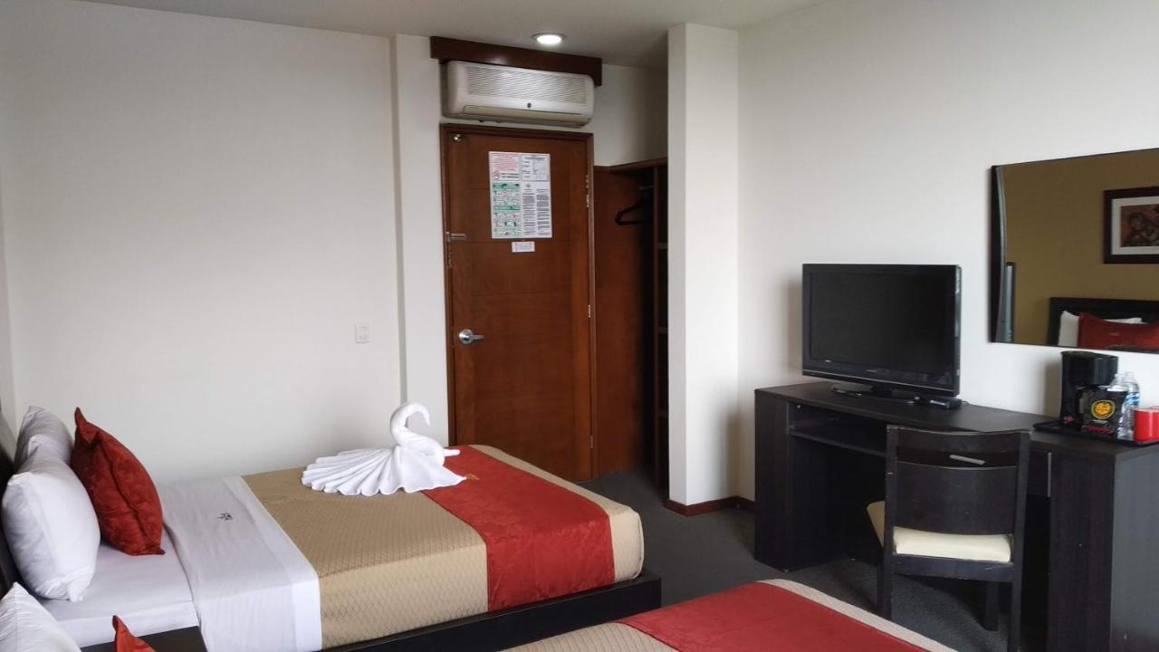 Hotel Porto Alegre Guadalajara Bagian luar foto